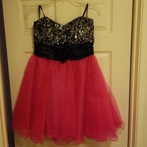 Cute Strapless short Dress